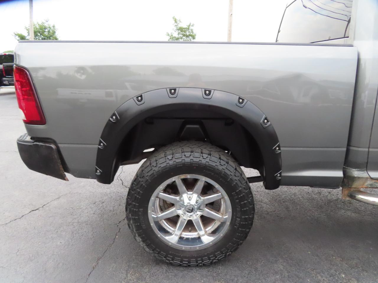 RAM 1500 4WD Quad Cab 140.5" Express 2013