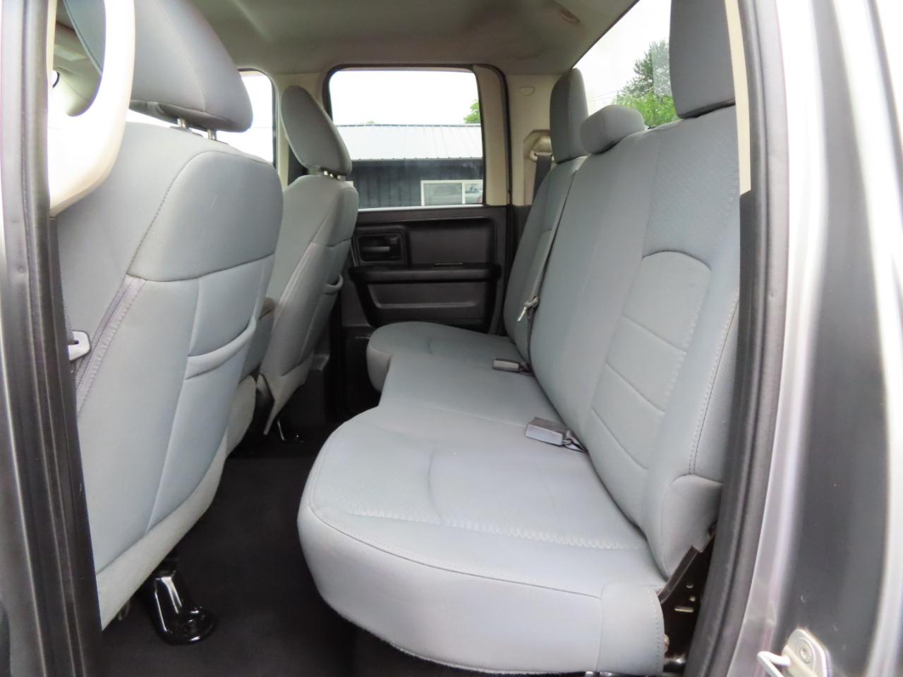RAM 1500 4WD Quad Cab 140.5" Express 2013