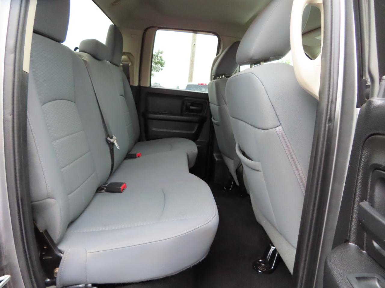 RAM 1500 4WD Quad Cab 140.5" Express 2013