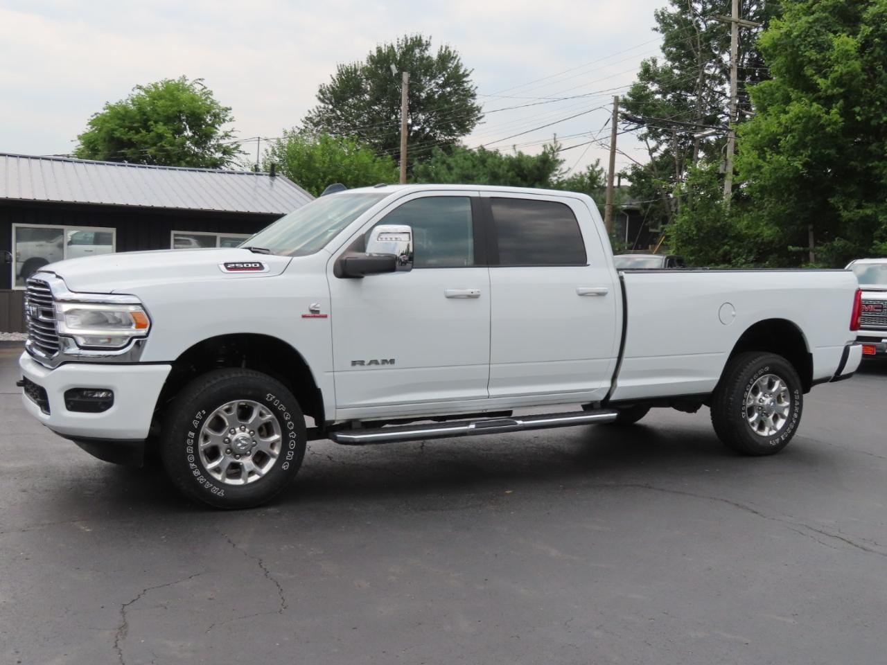 RAM 2500 Laramie 4x4 Crew Cab 8' Box 2024