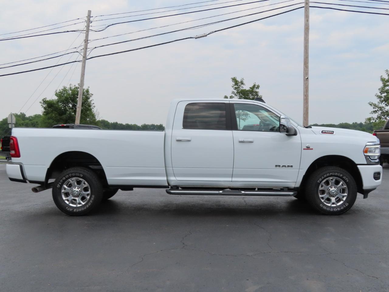 RAM 2500 Laramie 4x4 Crew Cab 8' Box 2024