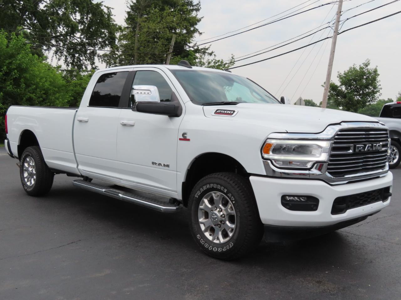 RAM 2500 Laramie 4x4 Crew Cab 8' Box 2024