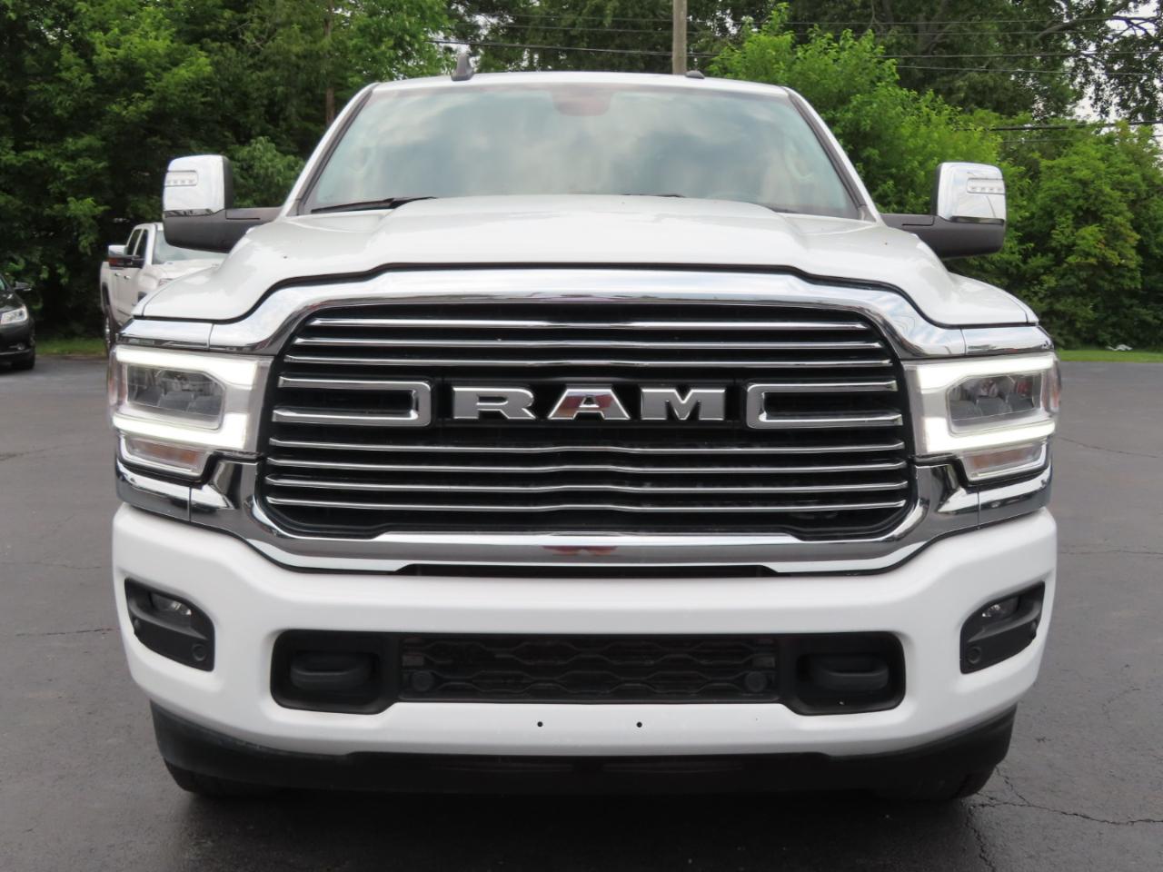 RAM 2500 Laramie 4x4 Crew Cab 8' Box 2024