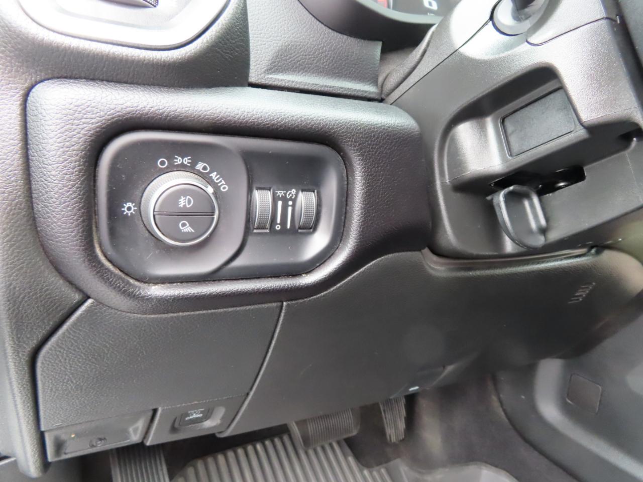 RAM 2500 Laramie 4x4 Crew Cab 8' Box 2024