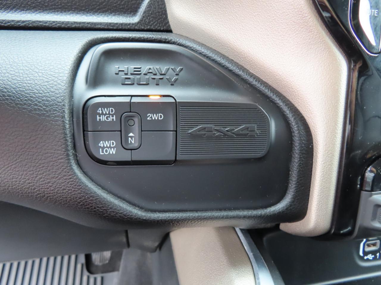 RAM 2500 Laramie 4x4 Crew Cab 8' Box 2024