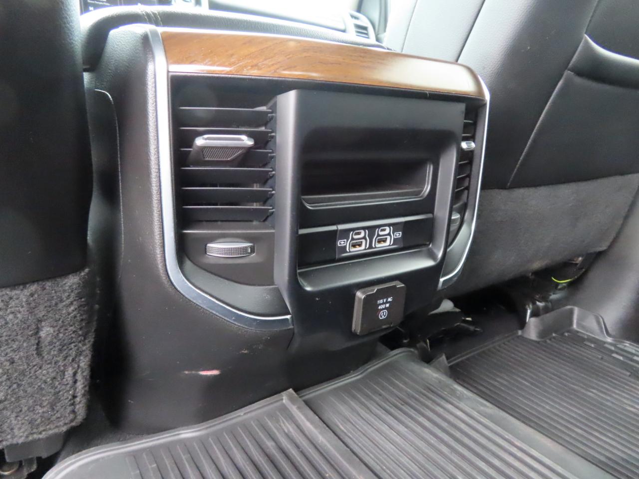 RAM 2500 Laramie 4x4 Crew Cab 8' Box 2024