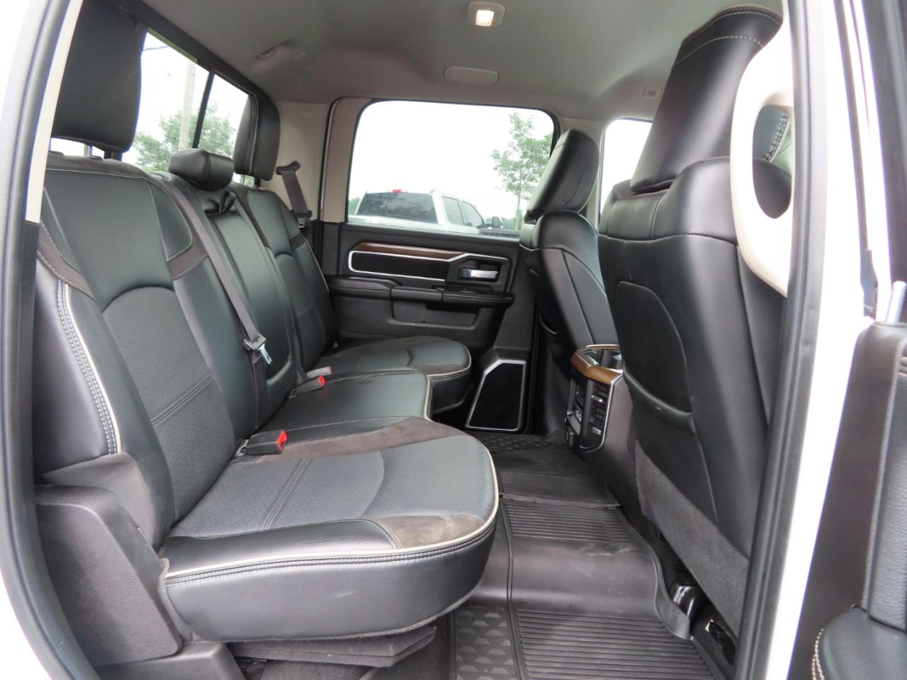 RAM 2500 Laramie 4x4 Crew Cab 8' Box 2024