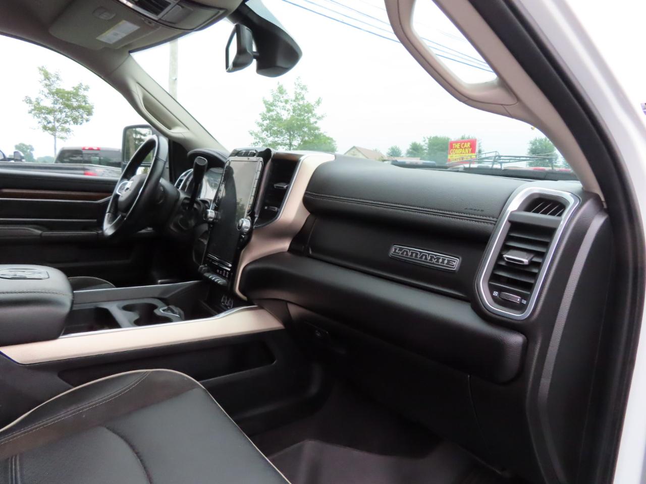RAM 2500 Laramie 4x4 Crew Cab 8' Box 2024