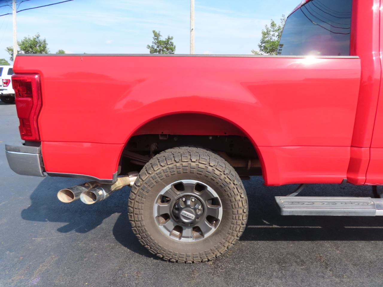 Ford Super Duty F-250 SRW Lariat 4WD Crew Cab 6.75' Box 2019