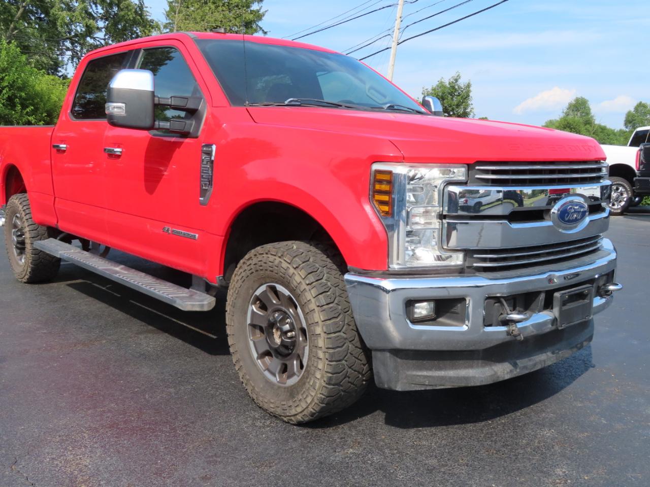 Ford Super Duty F-250 SRW Lariat 4WD Crew Cab 6.75' Box 2019