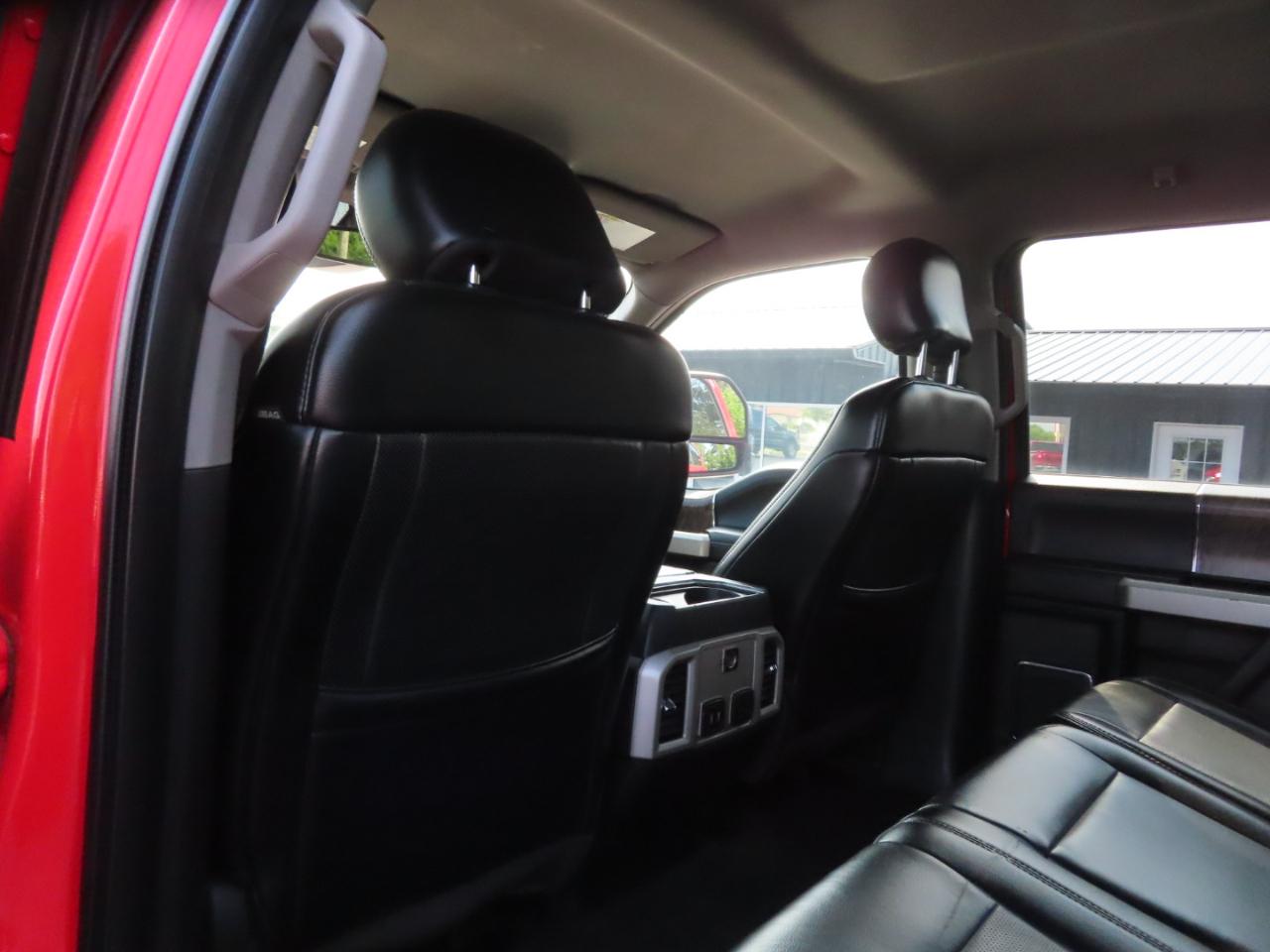 Ford Super Duty F-250 SRW Lariat 4WD Crew Cab 6.75' Box 2019