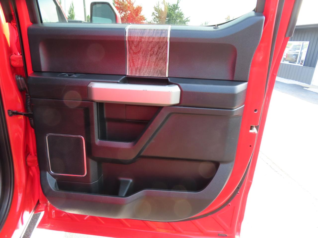 Ford Super Duty F-250 SRW Lariat 4WD Crew Cab 6.75' Box 2019