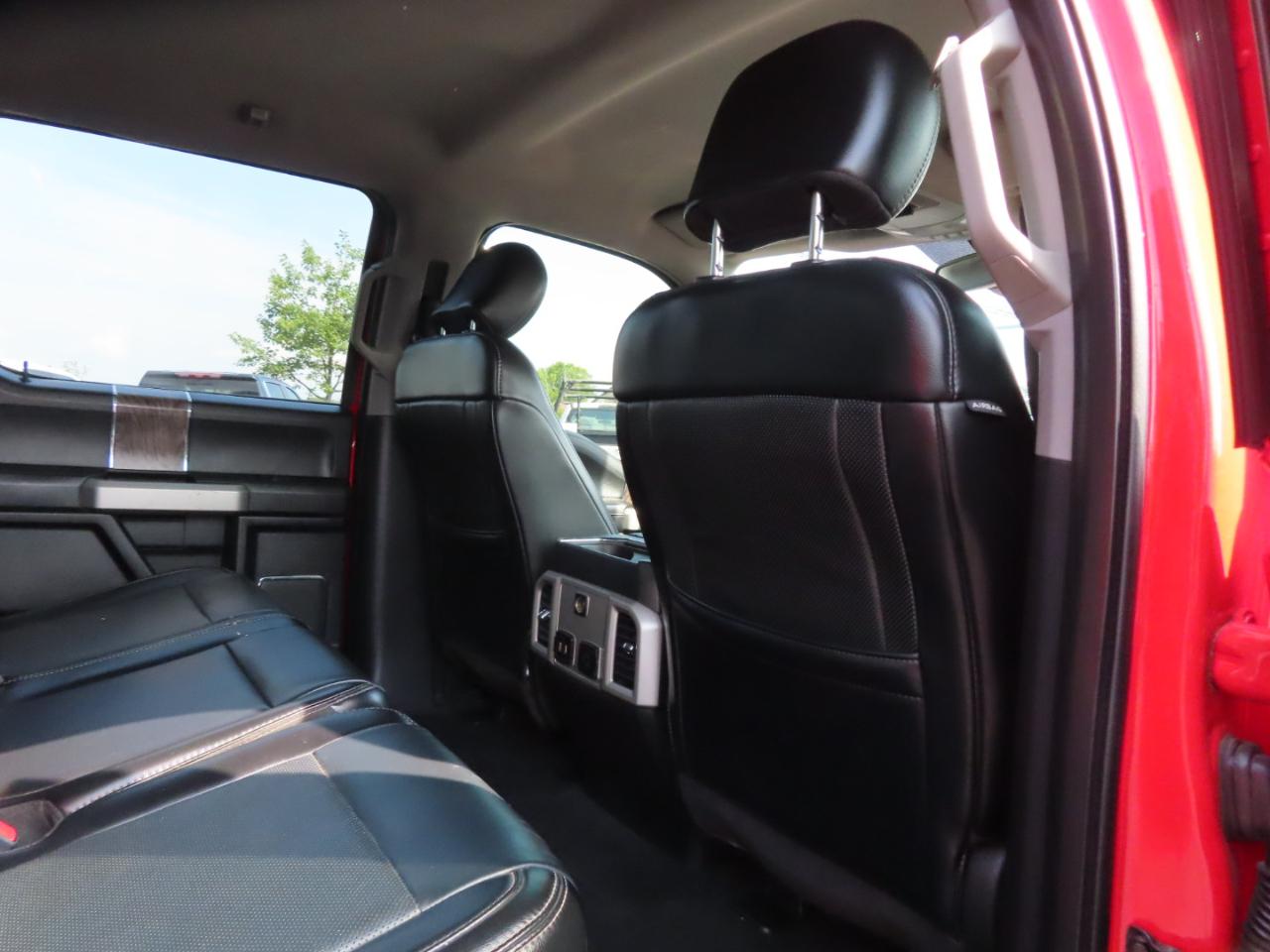 Ford Super Duty F-250 SRW Lariat 4WD Crew Cab 6.75' Box 2019