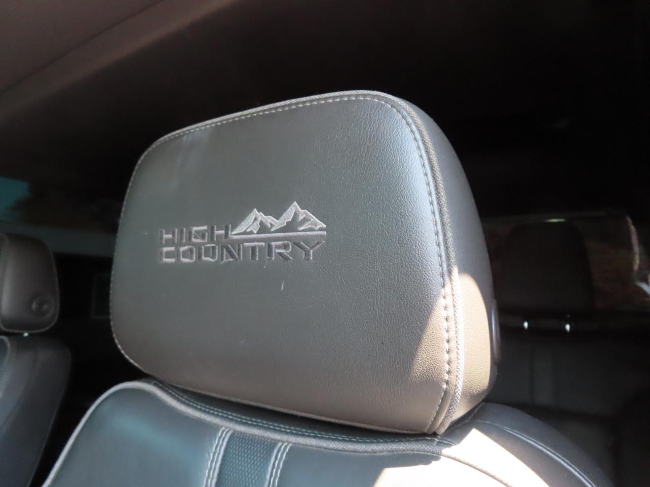 Chevrolet Silverado 2500HD 4WD Crew Cab 159" High Country 2020