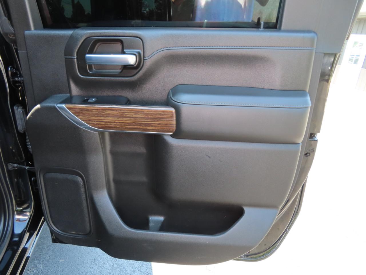 Chevrolet Silverado 2500HD 4WD Crew Cab 159" High Country 2020