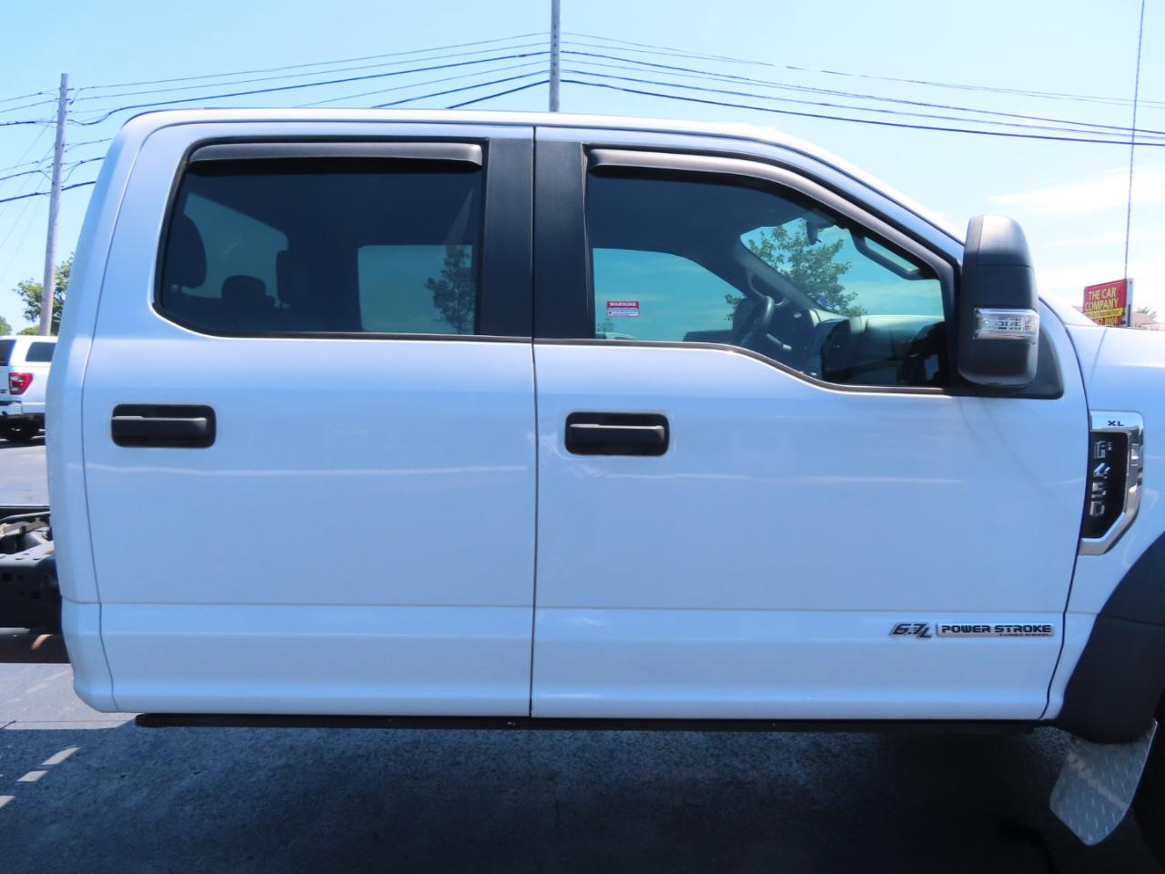 Ford Super Duty F-450 DRW XL 4WD Crew Cab 179" WB 60" CA 2019