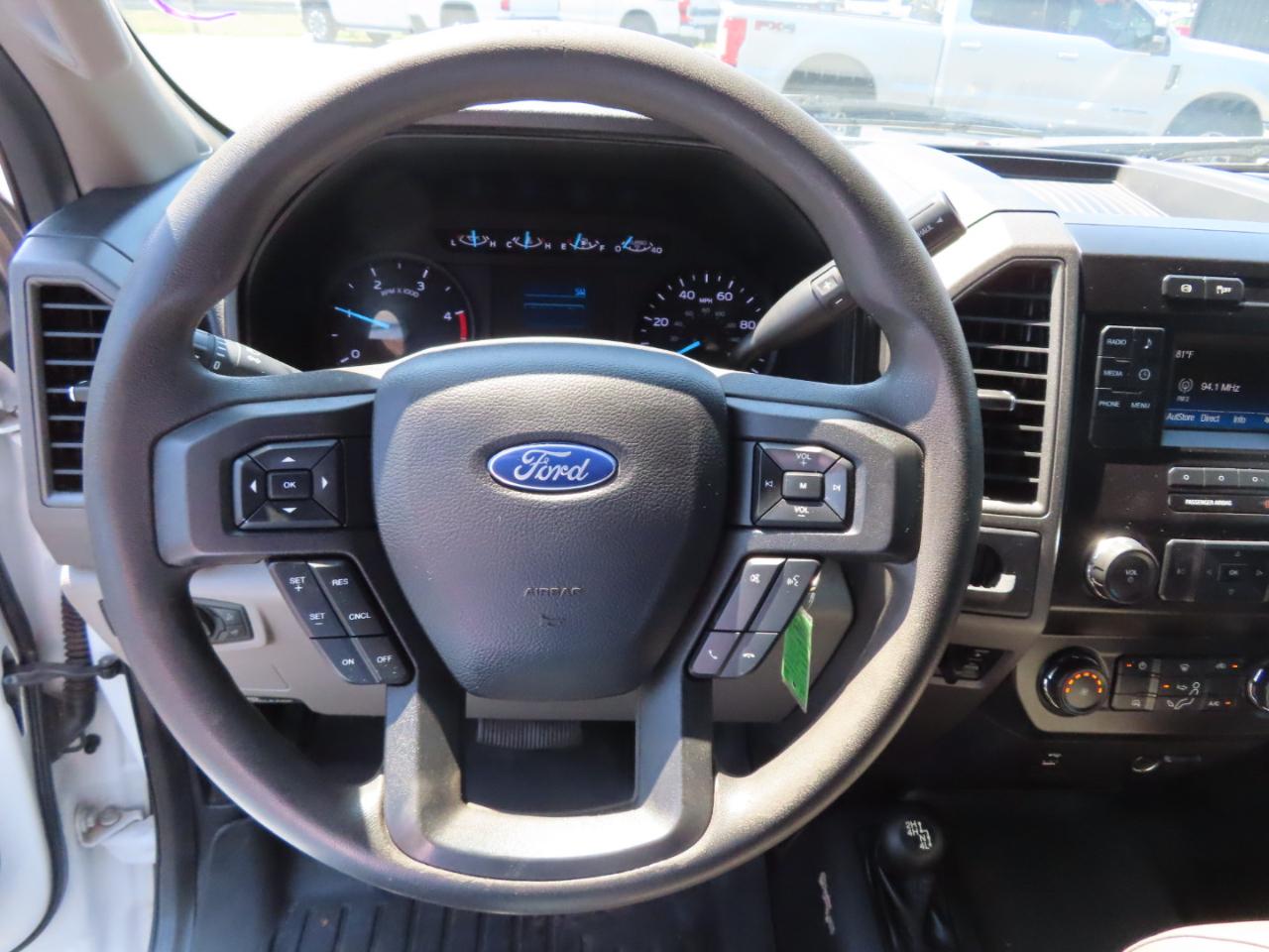 Ford Super Duty F-450 DRW XL 4WD Crew Cab 179" WB 60" CA 2019