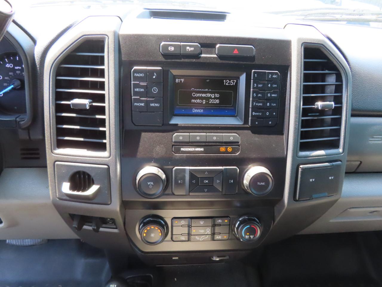 Ford Super Duty F-450 DRW XL 4WD Crew Cab 179" WB 60" CA 2019