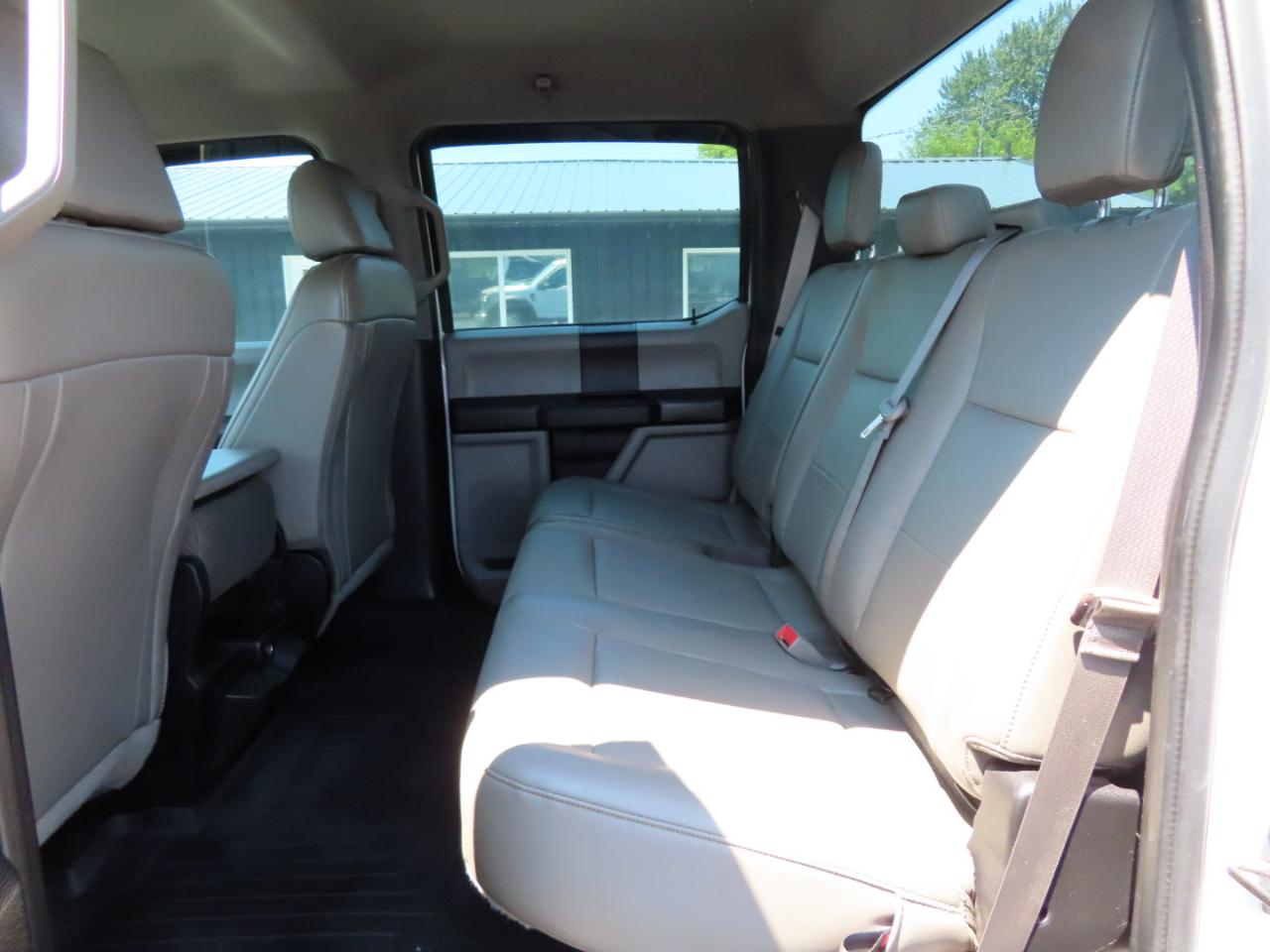 Ford Super Duty F-450 DRW XL 4WD Crew Cab 179" WB 60" CA 2019