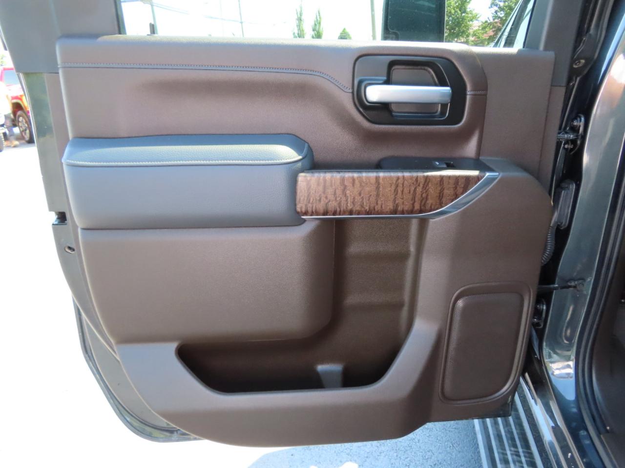 GMC Sierra 3500HD 4WD Crew Cab 172" Denali 2021