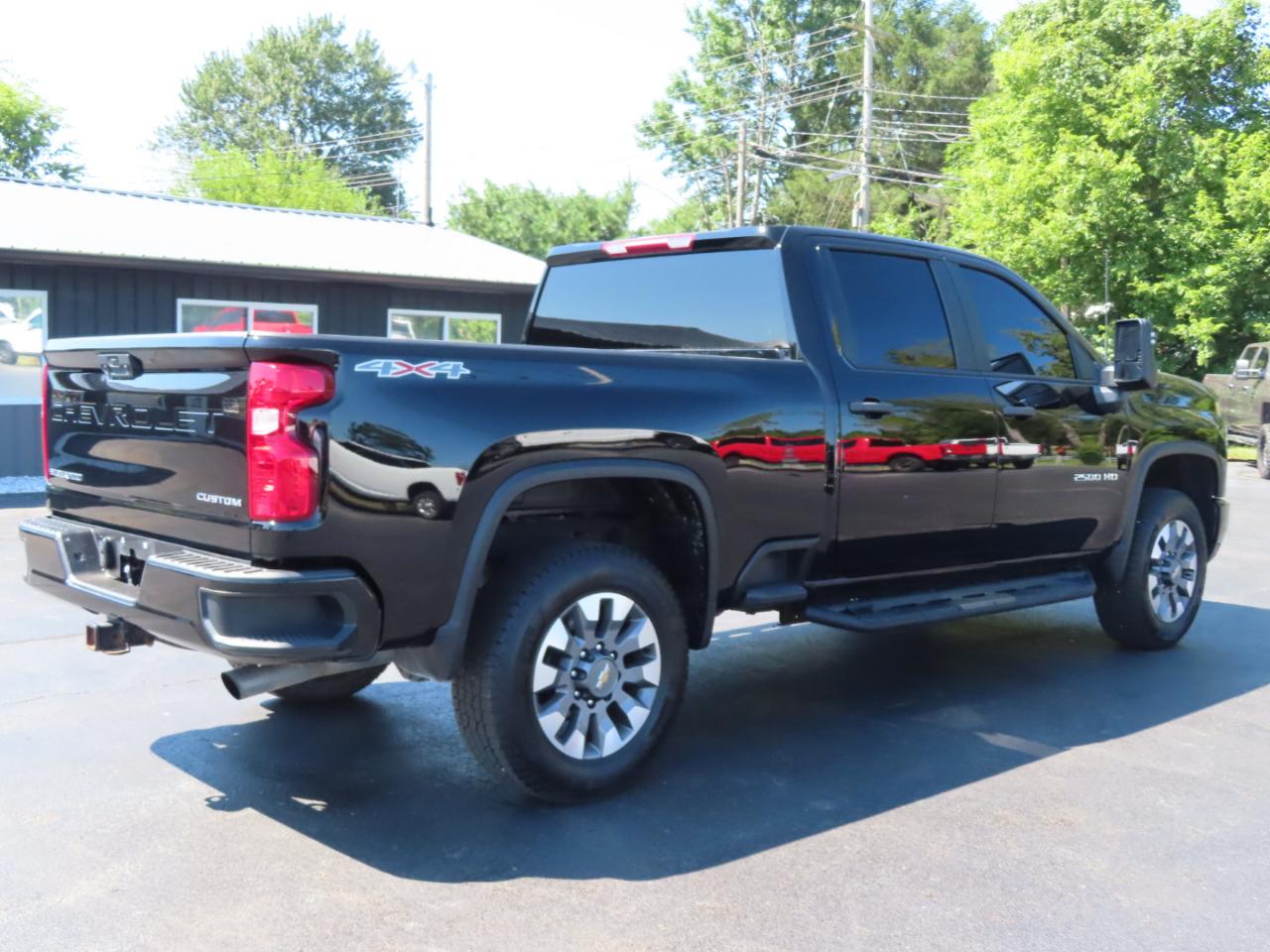 Chevrolet Silverado 2500HD 4WD Crew Cab 159" Custom 2024