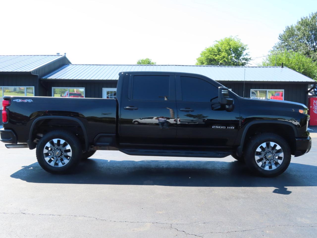 Chevrolet Silverado 2500HD 4WD Crew Cab 159" Custom 2024