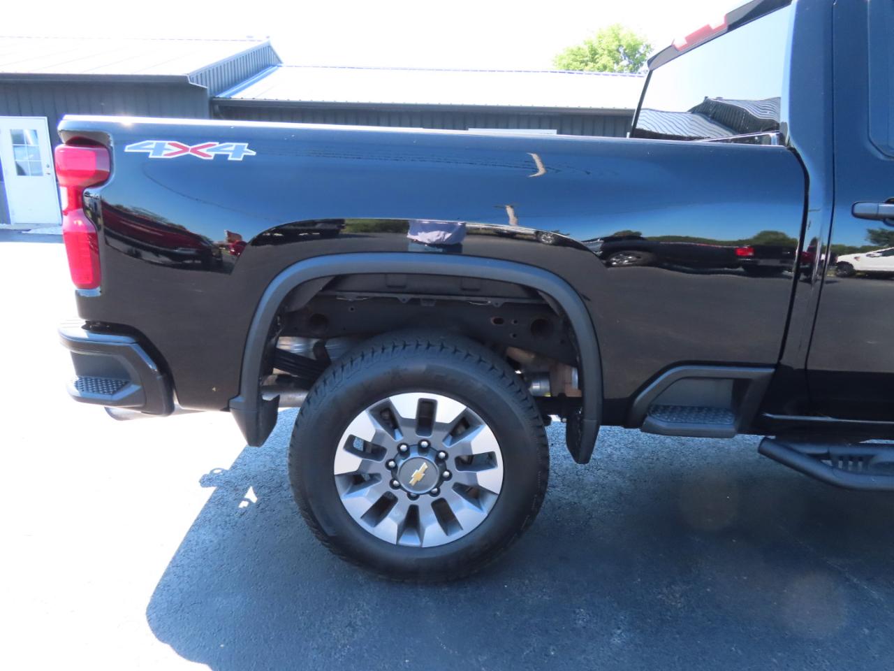 Chevrolet Silverado 2500HD 4WD Crew Cab 159" Custom 2024