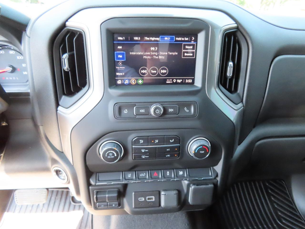 Chevrolet Silverado 2500HD 4WD Crew Cab 159" Custom 2024