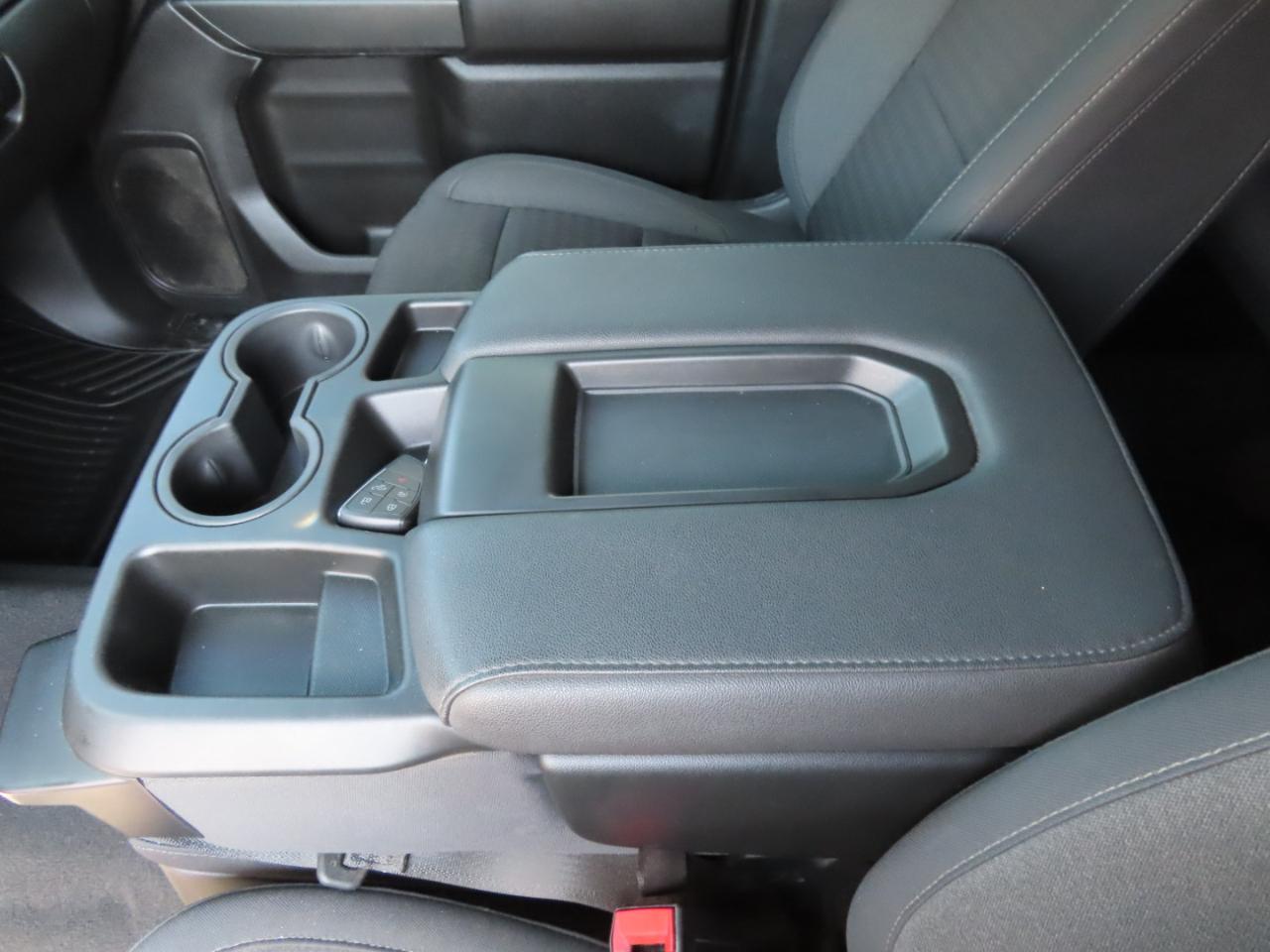 Chevrolet Silverado 2500HD 4WD Crew Cab 159" Custom 2024