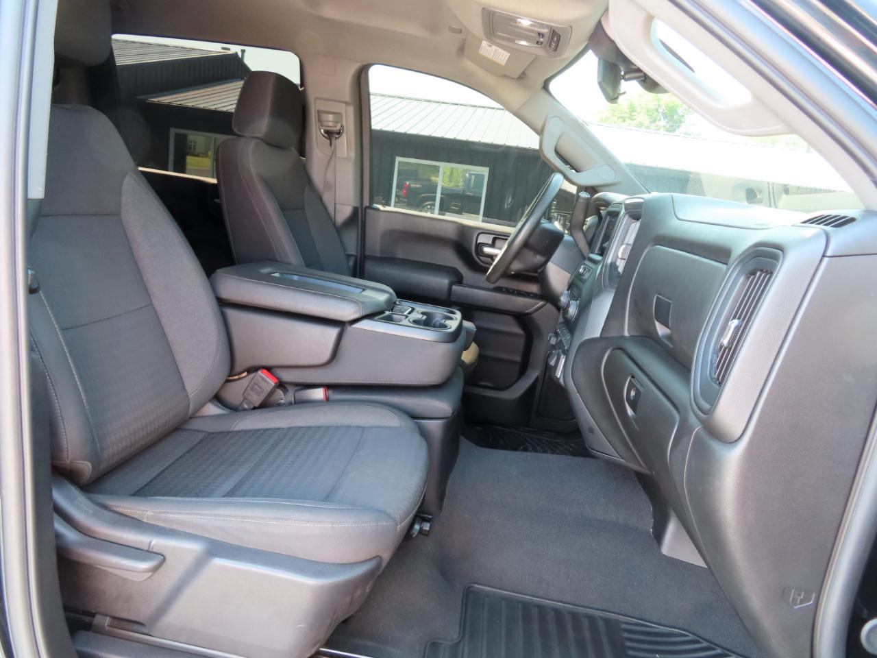 Chevrolet Silverado 2500HD 4WD Crew Cab 159" Custom 2024