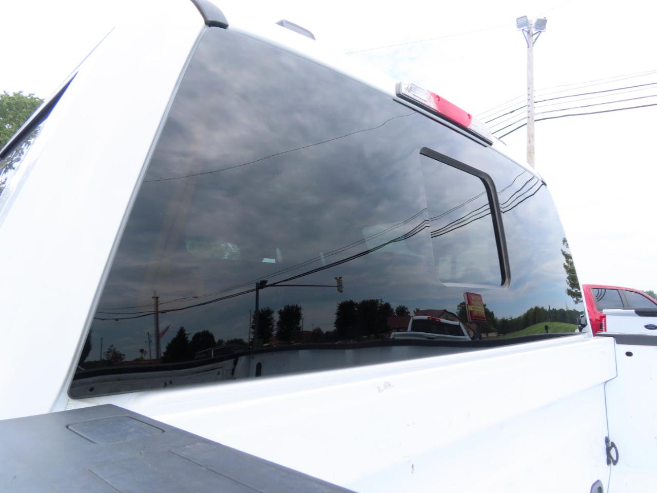 Ford Super Duty F-350 SRW XL 4WD Crew Cab 8' Box 2024