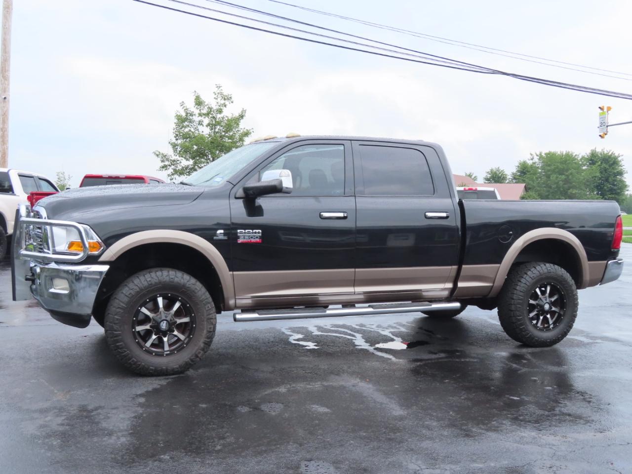 Dodge Ram 2500 4WD Crew Cab 149" Laramie *Ltd Avail* 2010
