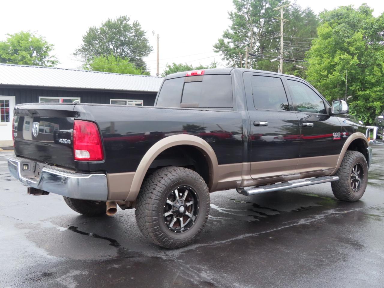Dodge Ram 2500 4WD Crew Cab 149" Laramie *Ltd Avail* 2010