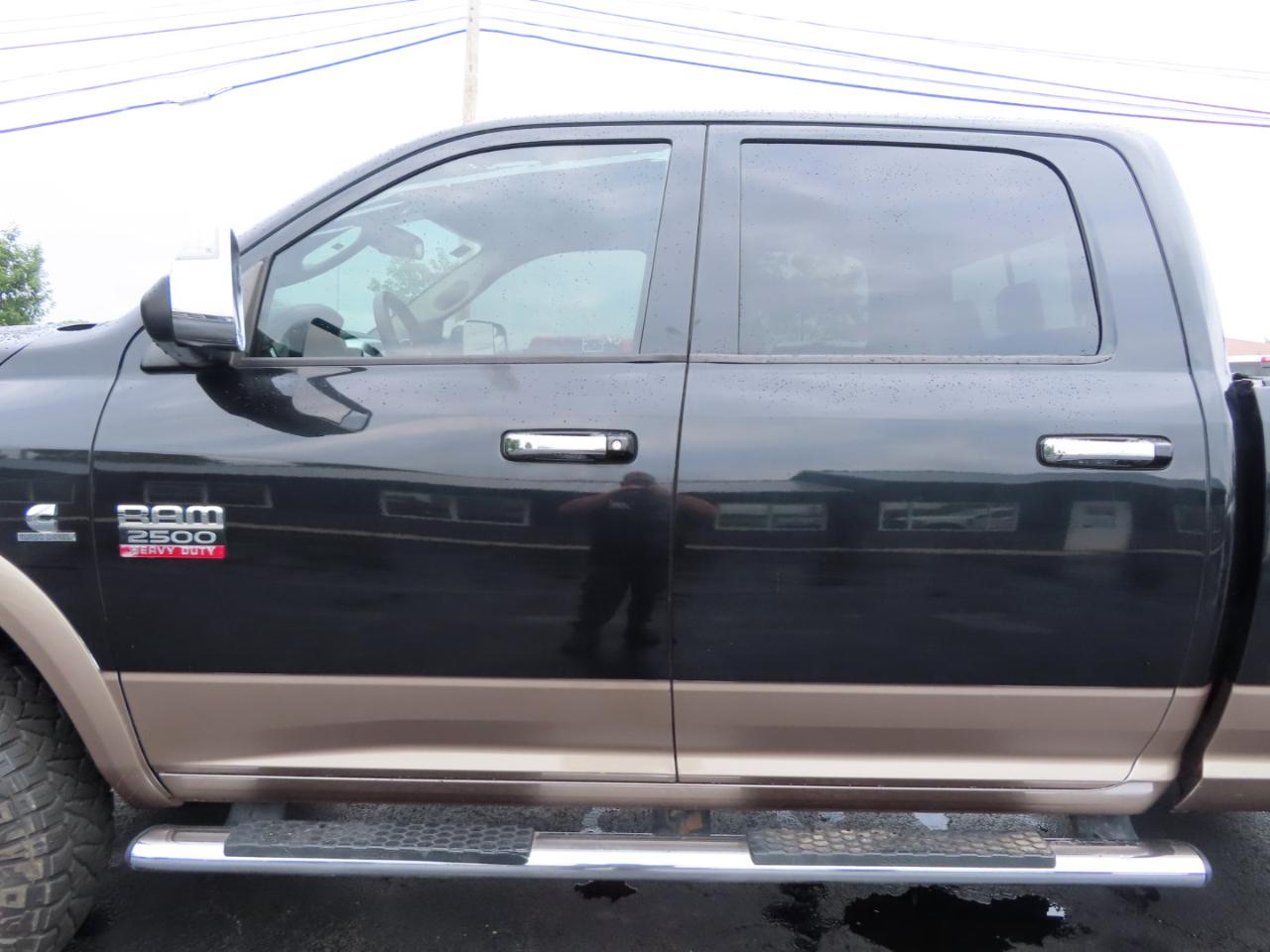 Dodge Ram 2500 4WD Crew Cab 149" Laramie *Ltd Avail* 2010