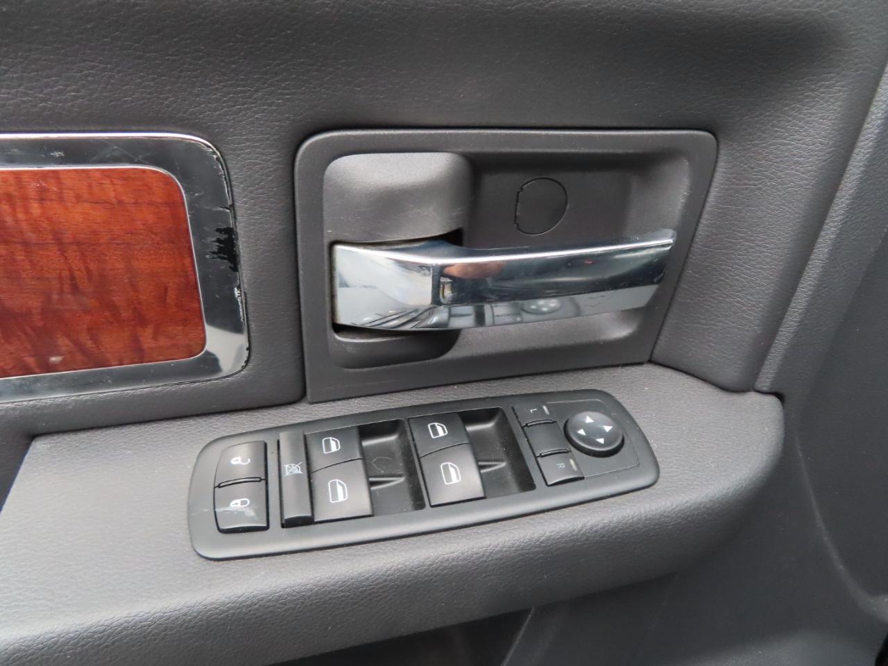 Dodge Ram 2500 4WD Crew Cab 149" Laramie *Ltd Avail* 2010