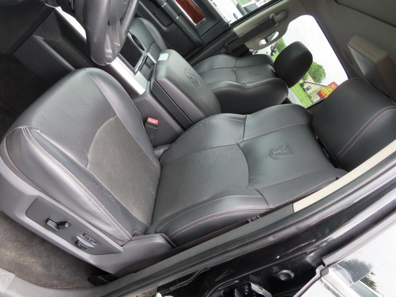 Dodge Ram 2500 4WD Crew Cab 149" Laramie *Ltd Avail* 2010