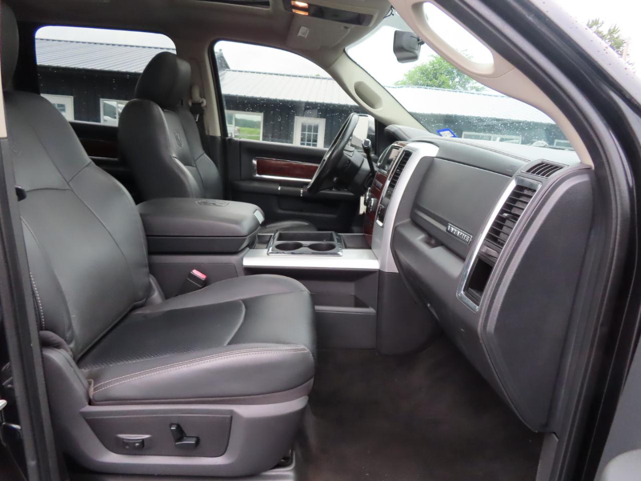 Dodge Ram 2500 4WD Crew Cab 149" Laramie *Ltd Avail* 2010