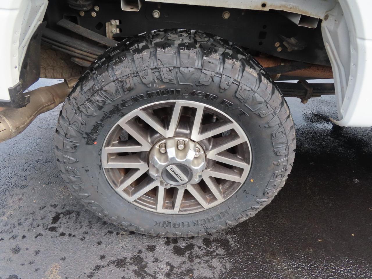 Ford Super Duty F-350 SRW Lariat 4WD Crew Cab 8' Box 2018