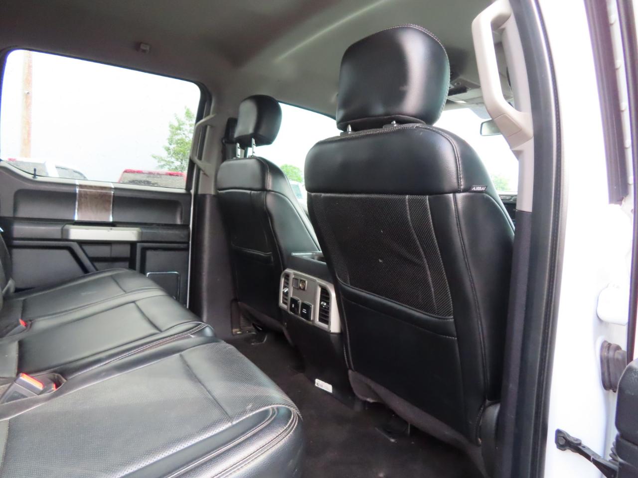 Ford Super Duty F-350 SRW Lariat 4WD Crew Cab 8' Box 2018