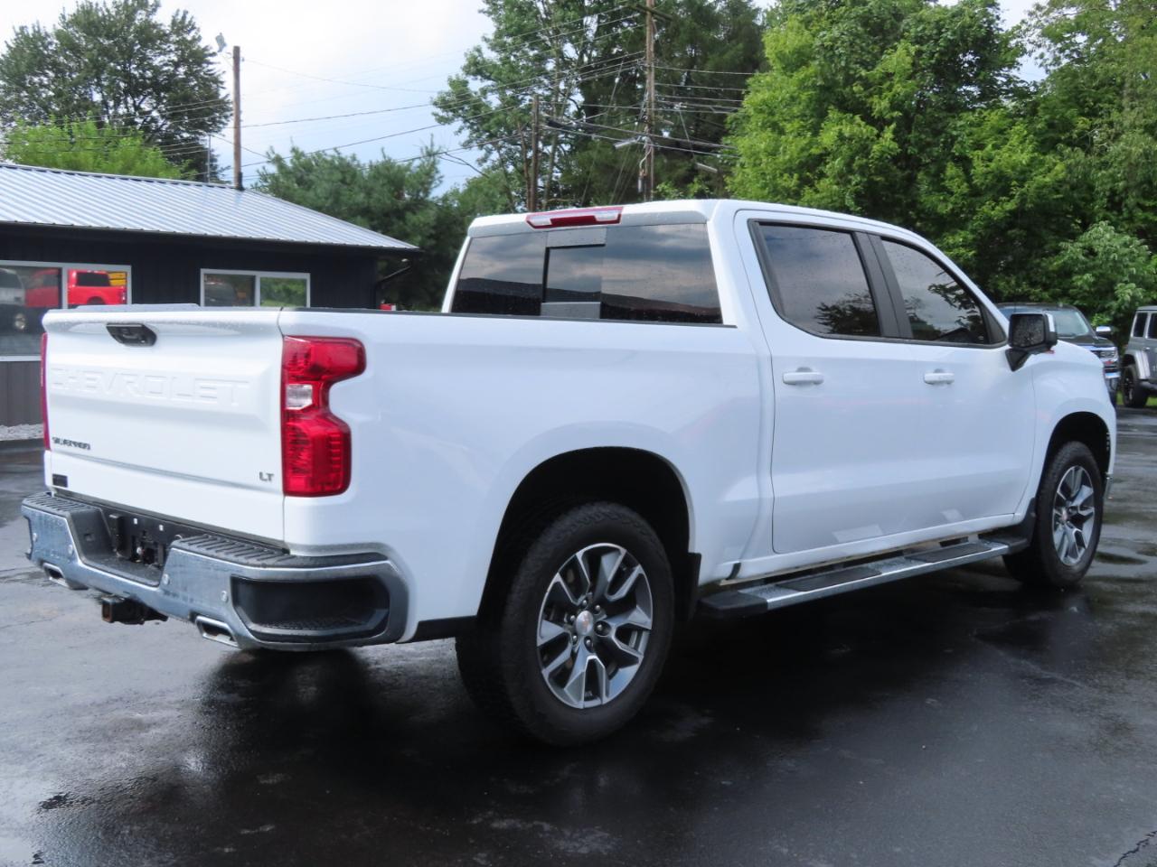 Chevrolet Silverado 1500 4WD Crew Cab 147" LT w/1LT 2025