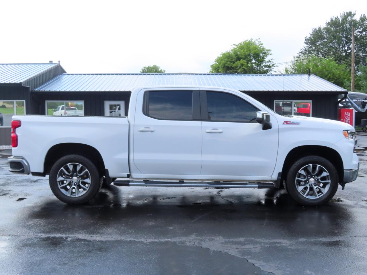 Chevrolet Silverado 1500 4WD Crew Cab 147" LT w/1LT 2025