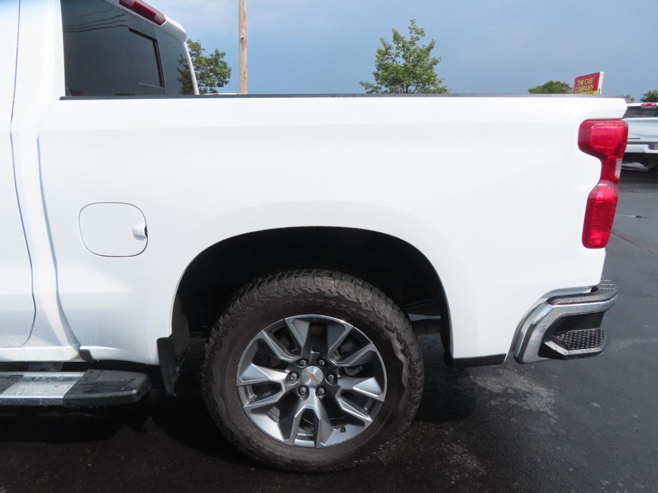 Chevrolet Silverado 1500 4WD Crew Cab 147" LT w/1LT 2025