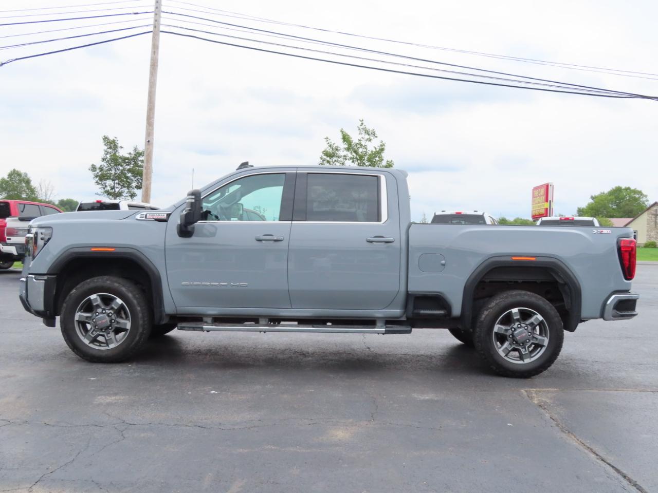 GMC Sierra 2500HD 4WD Crew Cab 159" SLE 2025