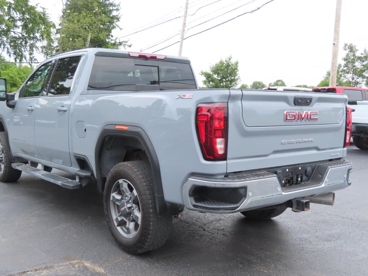GMC Sierra 2500HD 4WD Crew Cab 159" SLE 2025