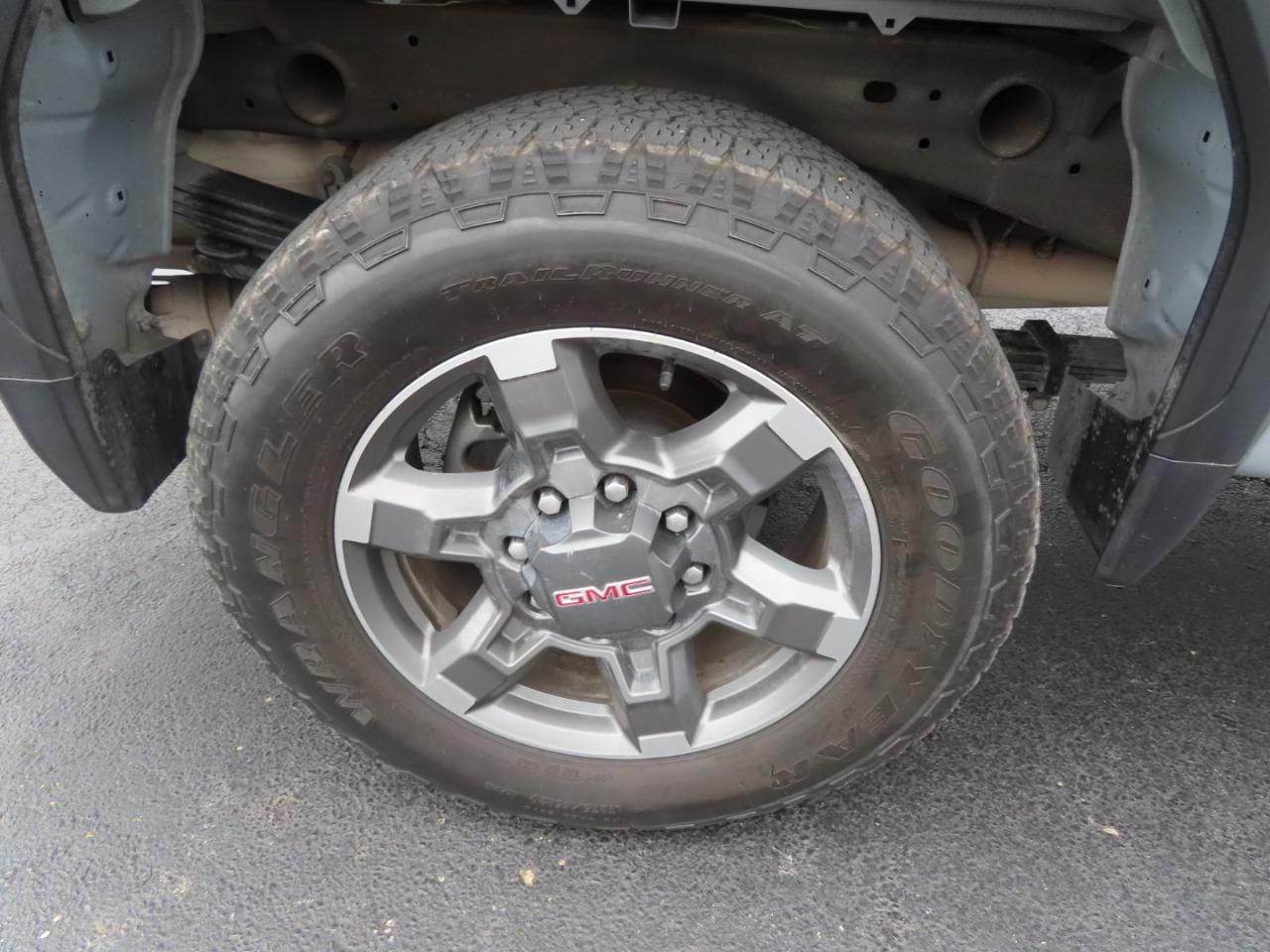 GMC Sierra 2500HD 4WD Crew Cab 159" SLE 2025