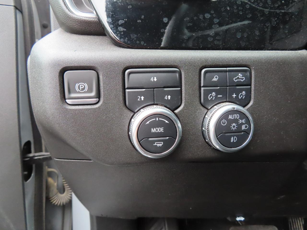 GMC Sierra 2500HD 4WD Crew Cab 159" SLE 2025