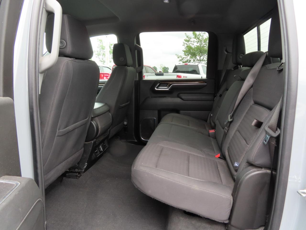 GMC Sierra 2500HD 4WD Crew Cab 159" SLE 2025