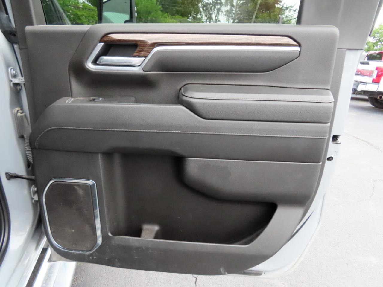 GMC Sierra 2500HD 4WD Crew Cab 159" SLE 2025