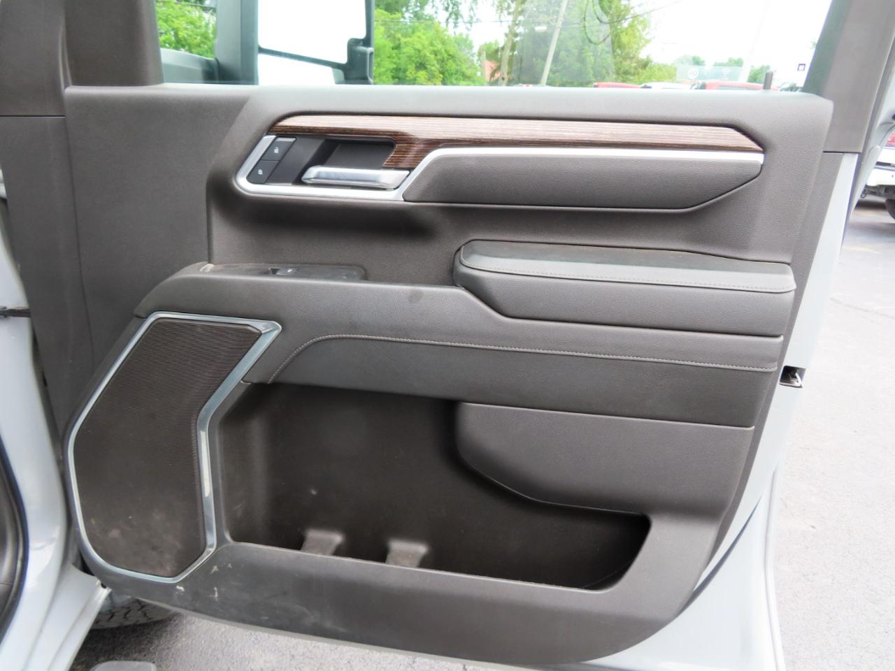 GMC Sierra 2500HD 4WD Crew Cab 159" SLE 2025
