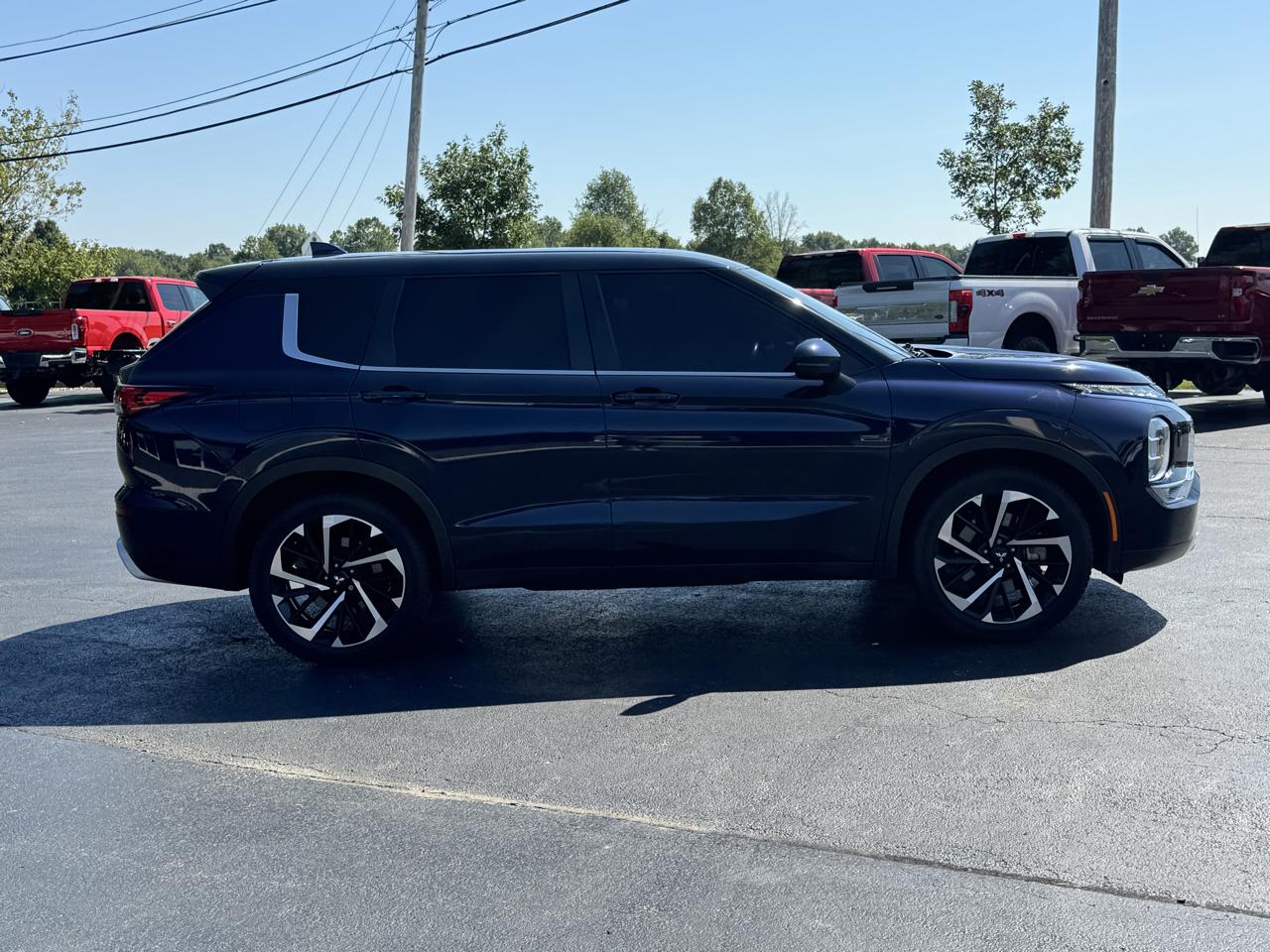 Mitsubishi Outlander SE Launch Edition S-AWC 2022